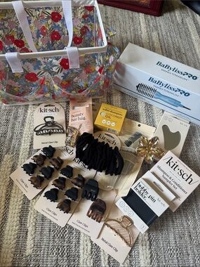 HOLD @college_student LADIES !!! Hair Care Bundle -